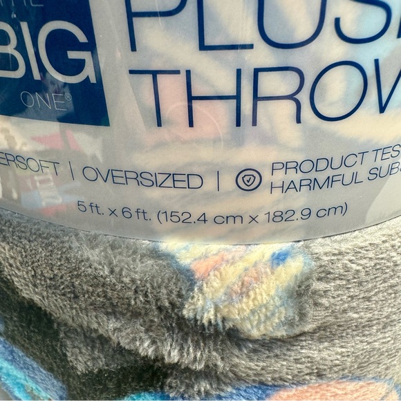 NWT. Disney Stitch Halloween plush Throw. The gray Blanket. Stitch in costumes - Picture 5 of 11